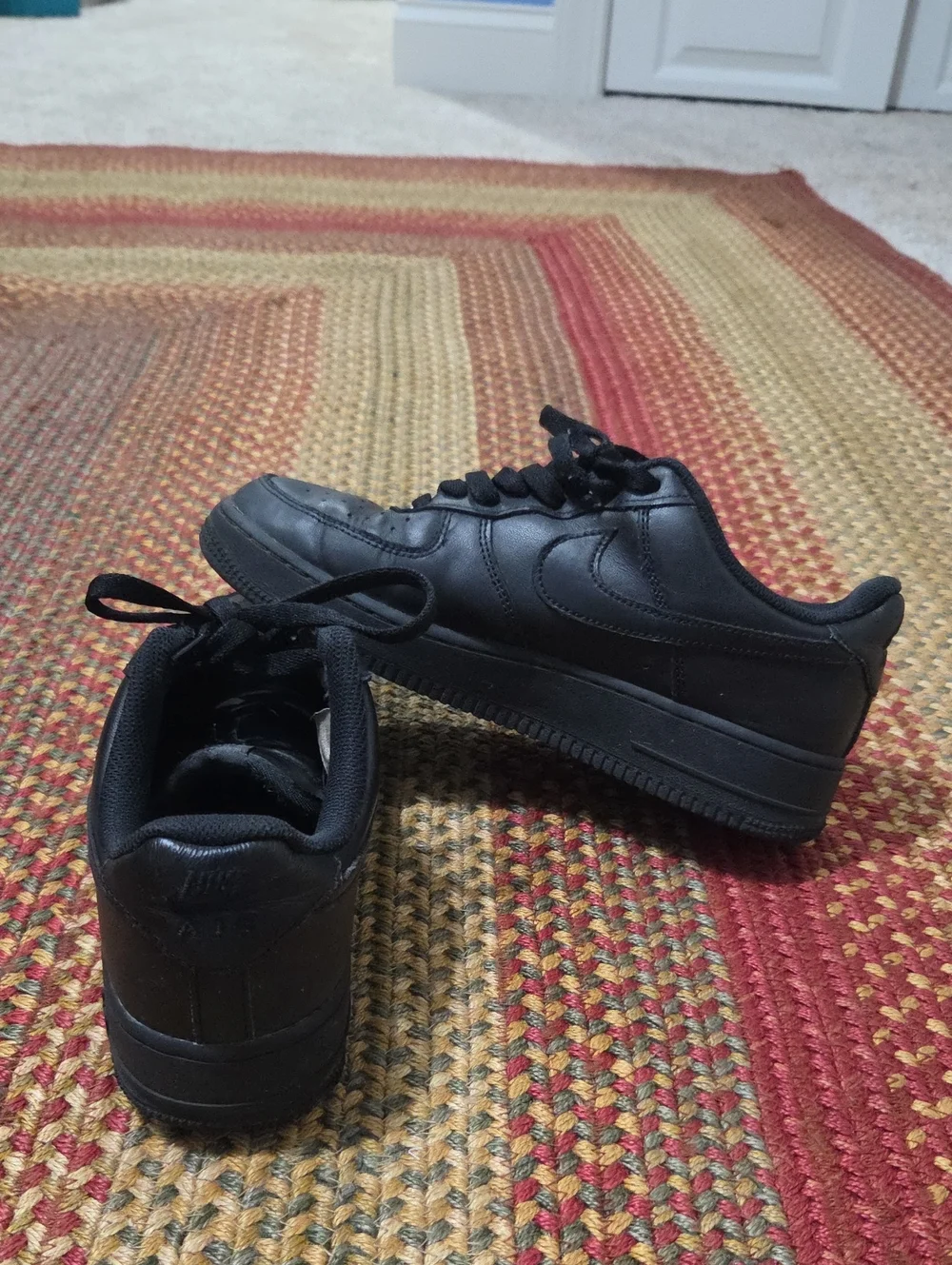 Nike Kids' Black Low-Top Sneakers